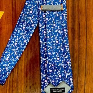 BLOOMINGDALE’S Mens Store: Private Label, Authentic Men’s Silk Necktie